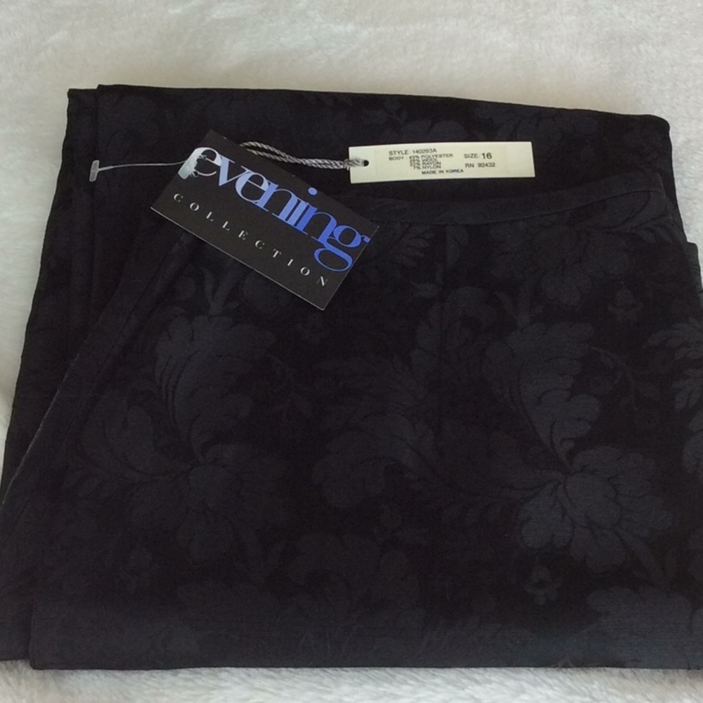 Kay Unger Long Evening Skirt    NWT